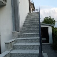 Spoljne stepenice od granita i mermera